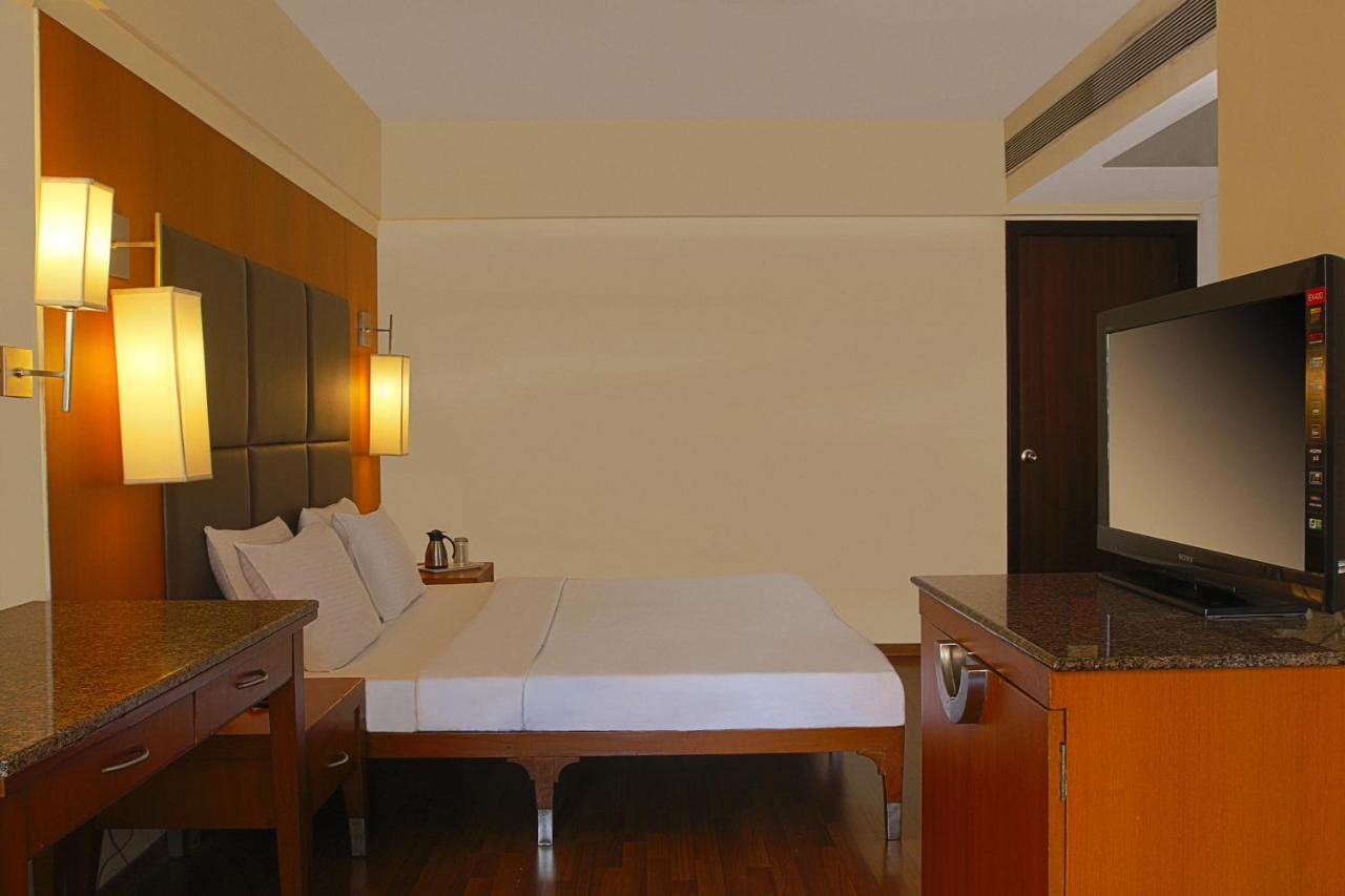 The Classique Club Mumbai  Buitenkant foto